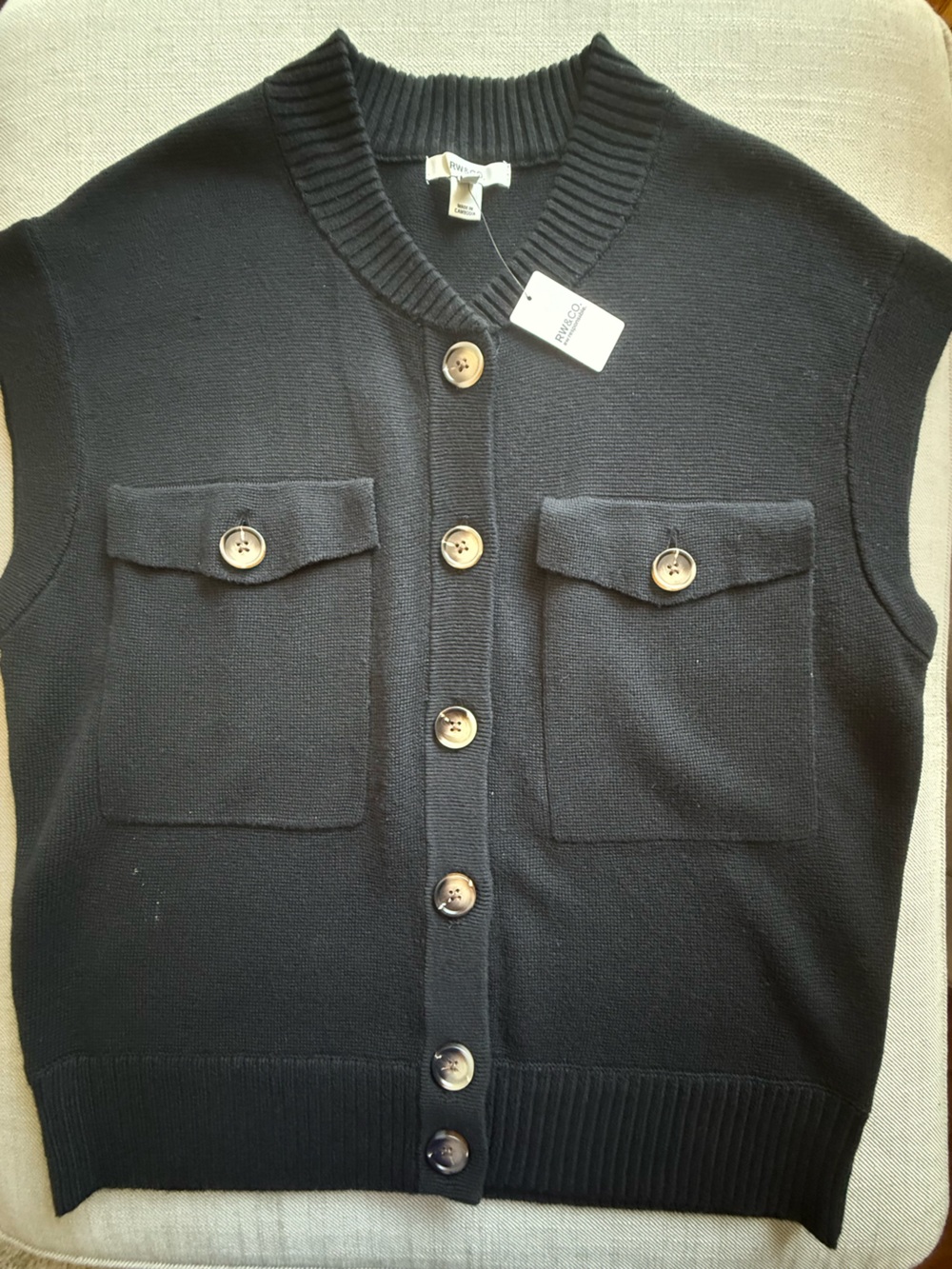 RW&CO. Black Button-Front Cardigan with Patch Pockets
